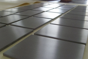 Zirconium plate
